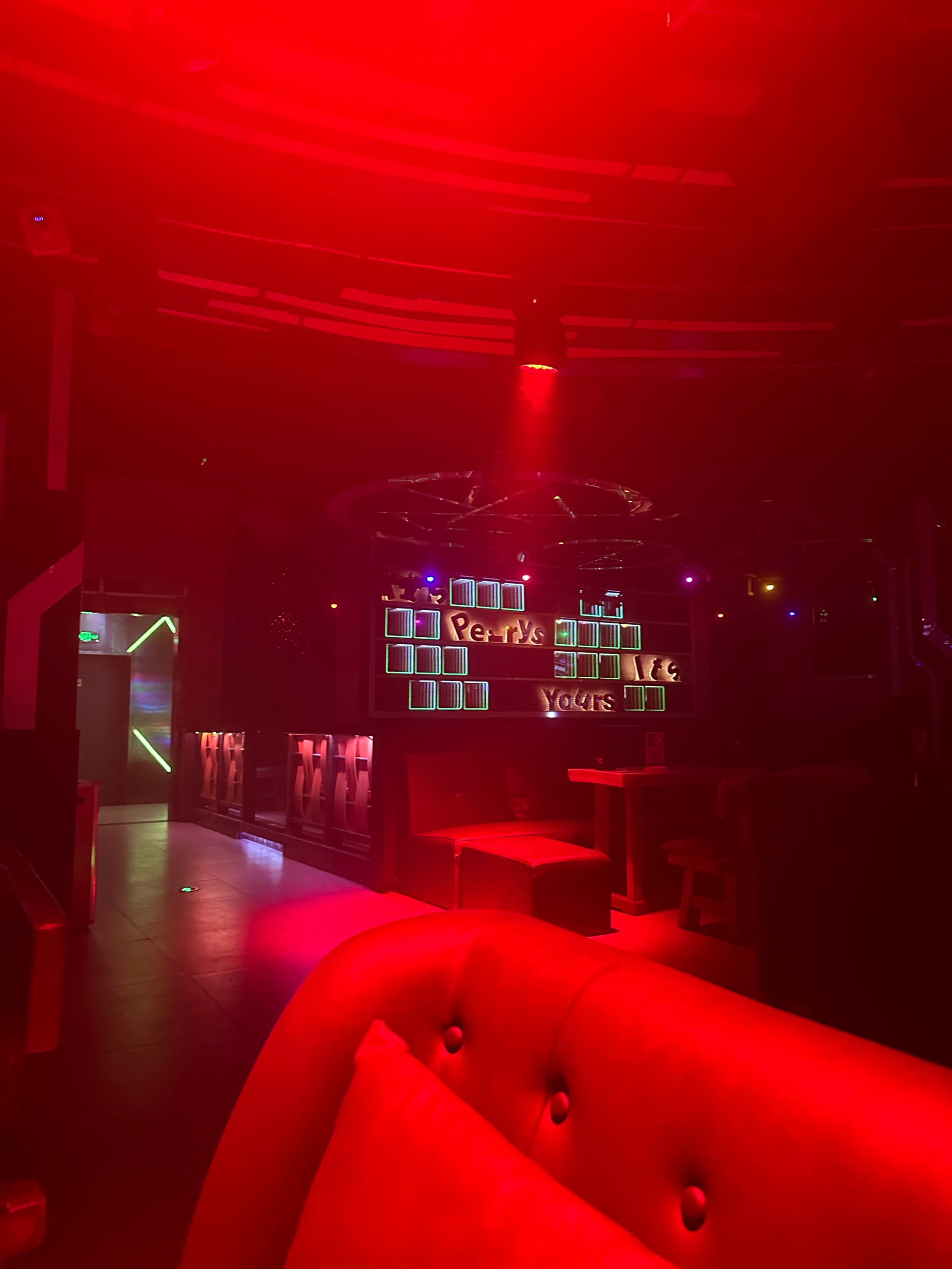 商务KTV漳州组局攻略-东山县ktv预定